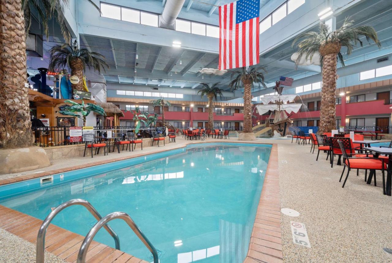 Ramada By Wyndham Sioux Falls Airport - Waterpark Resort & Event Center Exterior foto